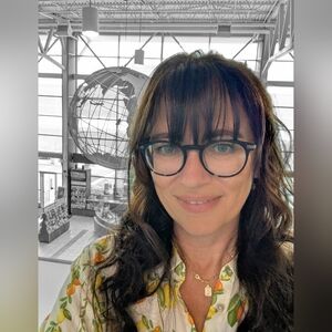 Meet your Posher, Angie